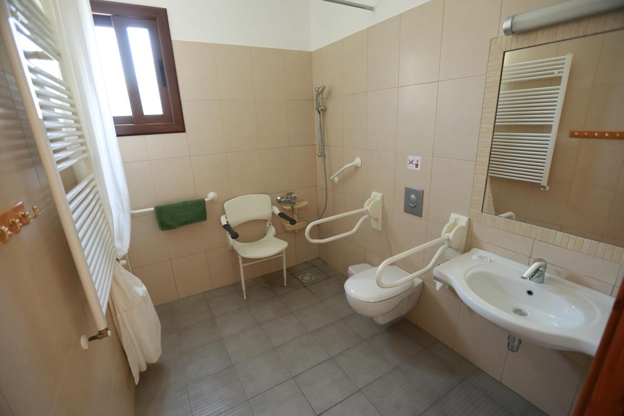 C & A Hotel Apartments Polis Exterior photo